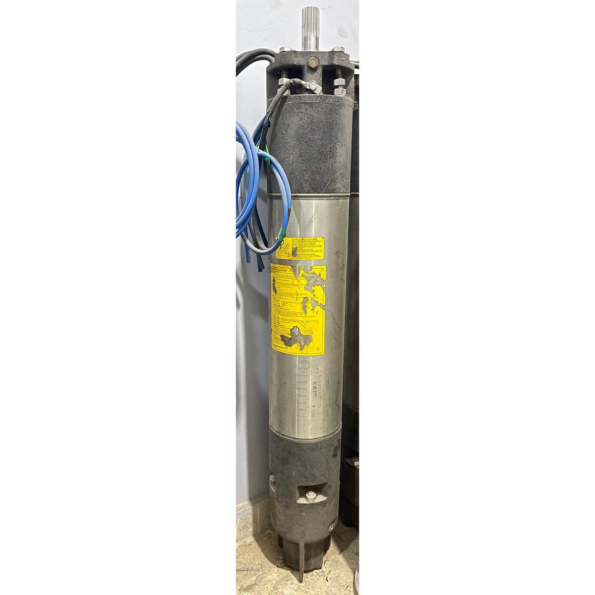 ماتور غاطس Grundfos MMS 8000 مستعمل مقاس 8 بوصة 60 حصان (M24) قابل لإعادة اللف – ألف الموتور الغاطس ولا أشتري جديد